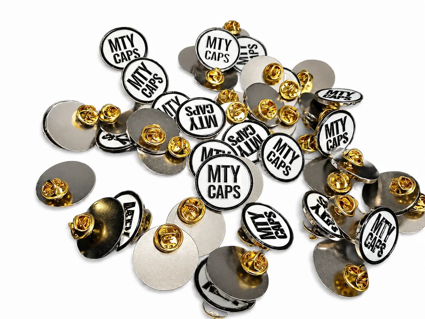 Pines corporativos MTY CAPS con broche metálico dorado